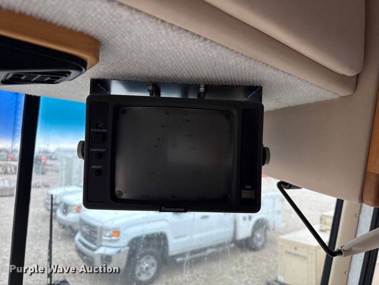 image for item EP2606 1999 Fleetwood Motor Homes RV