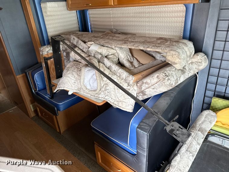 image for item EP2606 1999 Fleetwood Motor Homes RV