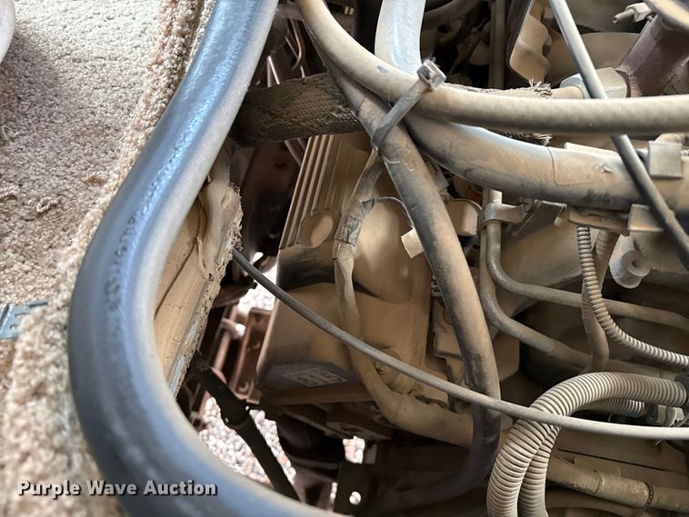 image for item EP2606 1999 Fleetwood Motor Homes RV