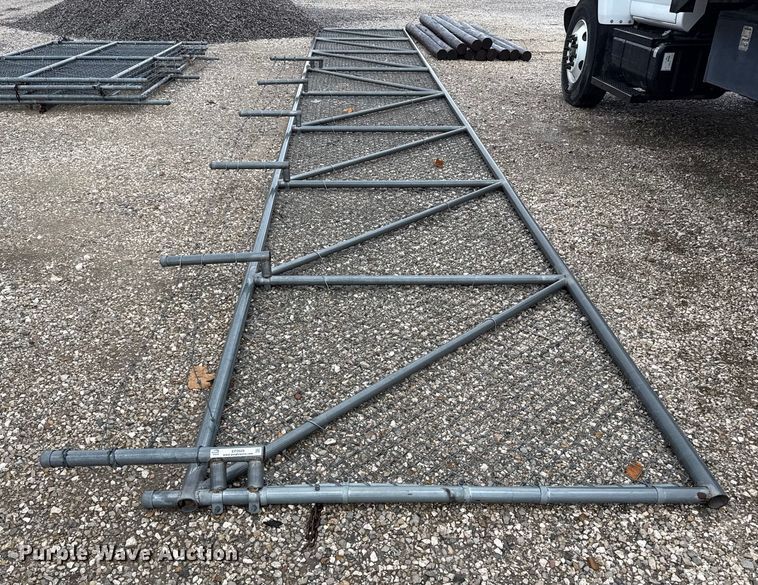 image for item EP2609 Chain link fence