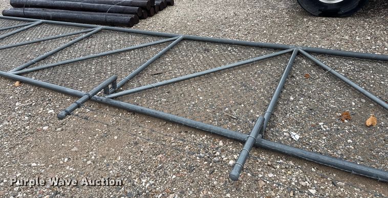 image for item EP2609 Chain link fence