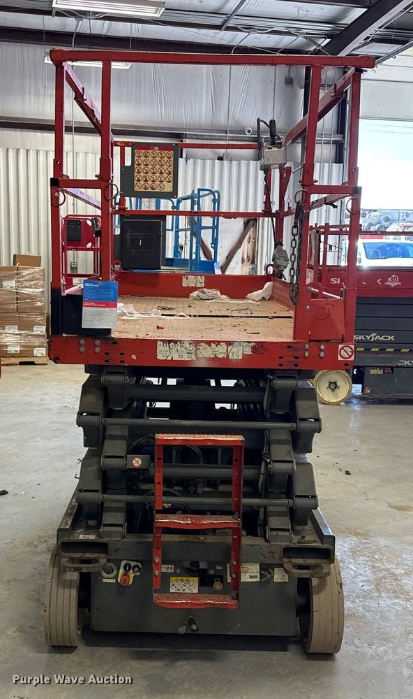 image for item EP2663 Skyjack SJIII 4632 scissor lift