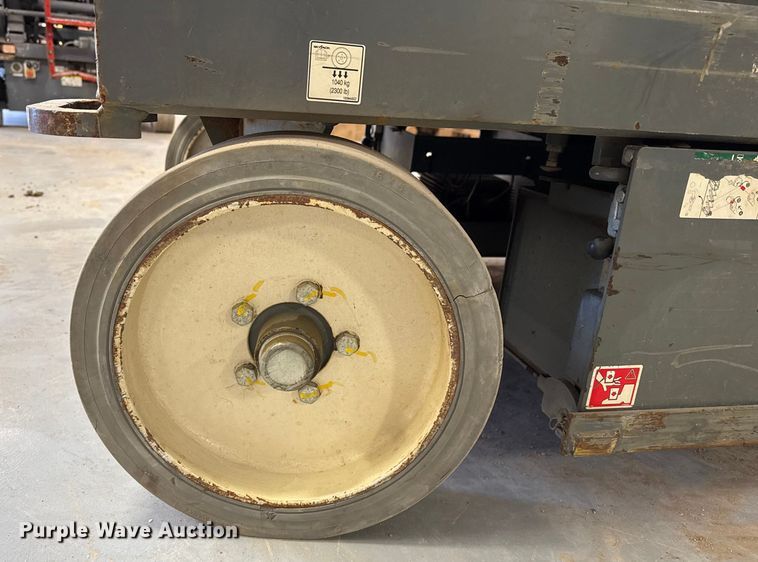 image for item EP2663 Skyjack SJIII 4632 scissor lift