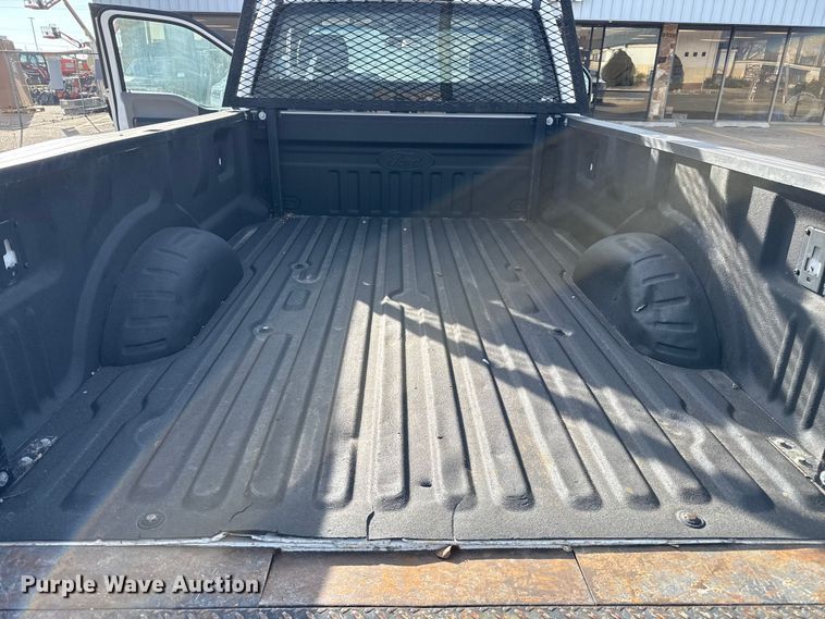 image for item EP2715 2018 Ford F250 Super Duty pickup truck