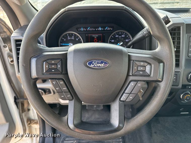 image for item EP2715 2018 Ford F250 Super Duty pickup truck