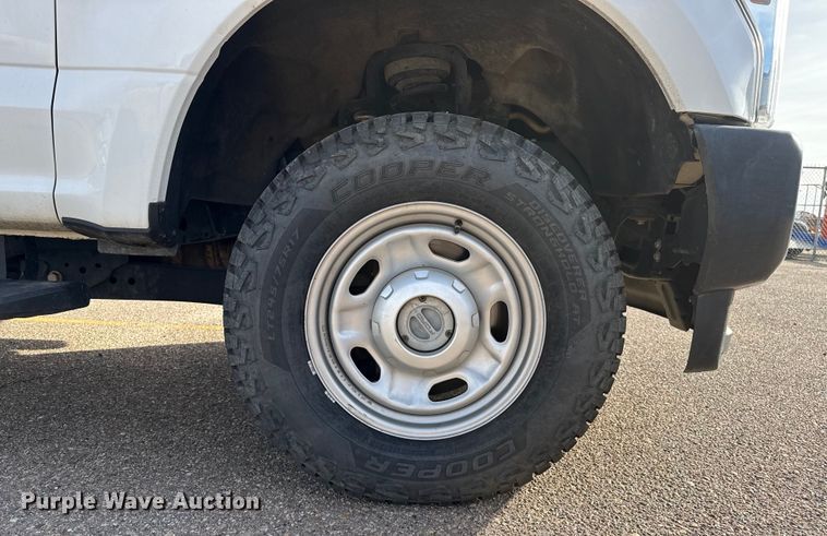 image for item EP2715 2018 Ford F250 Super Duty pickup truck