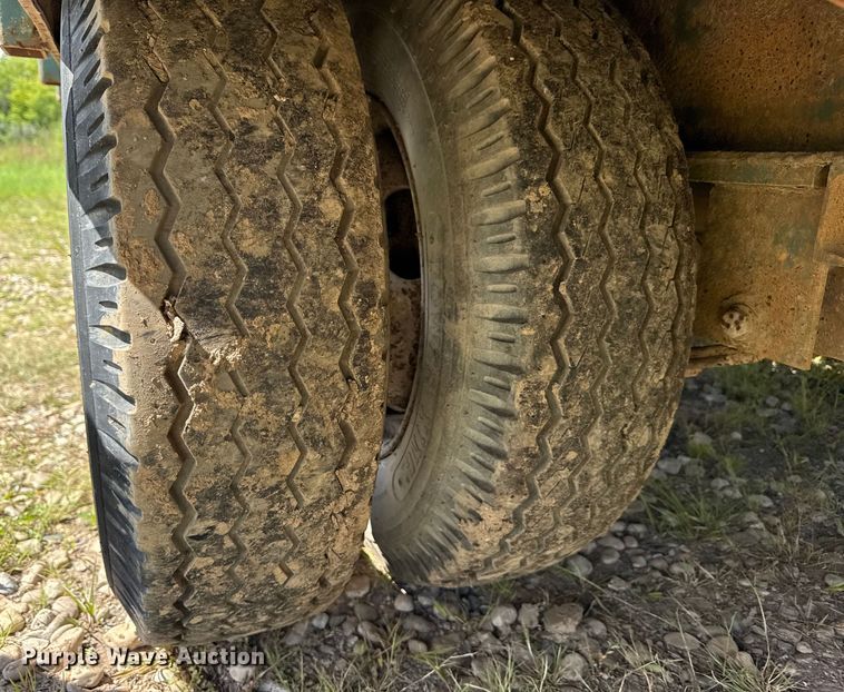 image for item ER0010 1991 Hillsboro equipment trailer