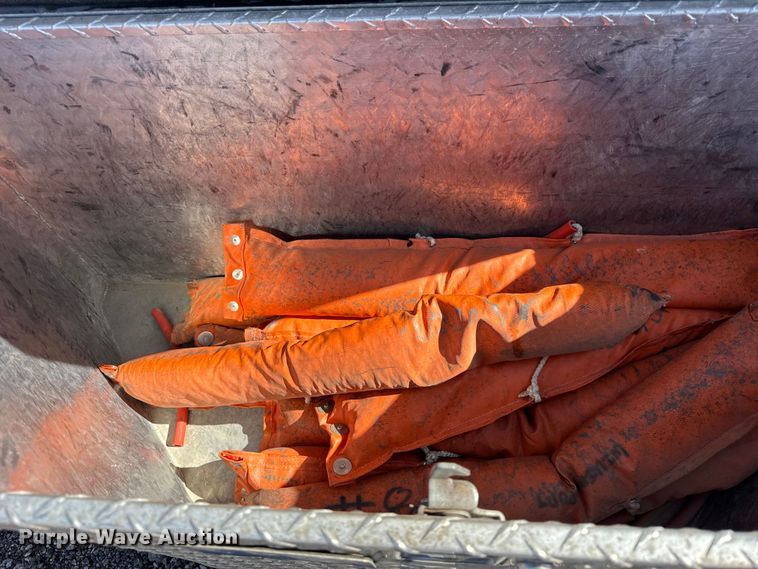 image for item ER0216 2011 Worthington Welding WEC-612S enclosed cargo trailer