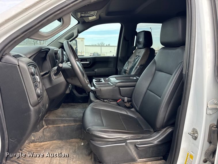 image for item ER0292 2020 Chevrolet Silverado 2500HD Crew Cab pickup truck