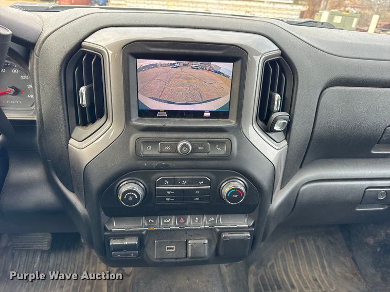 image for item ER0292 2020 Chevrolet Silverado 2500HD Crew Cab pickup truck