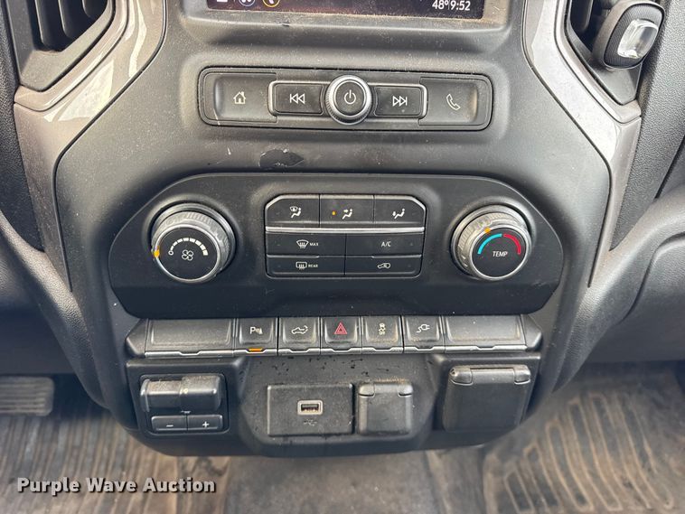 image for item ER0292 2020 Chevrolet Silverado 2500HD Crew Cab pickup truck