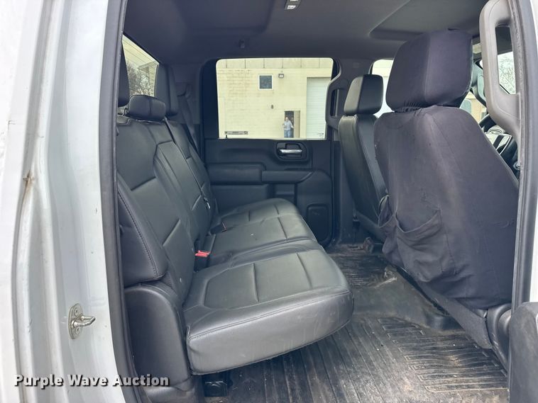 image for item ER0292 2020 Chevrolet Silverado 2500HD Crew Cab pickup truck