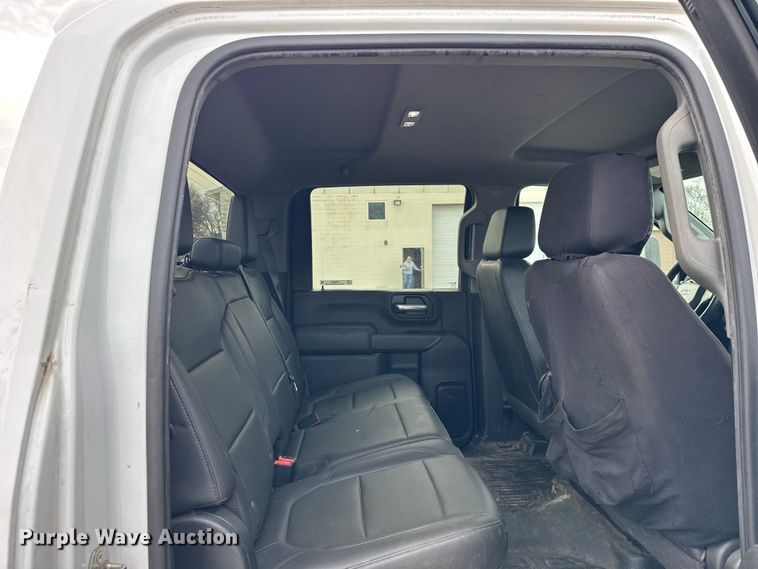 image for item ER0292 2020 Chevrolet Silverado 2500HD Crew Cab pickup truck