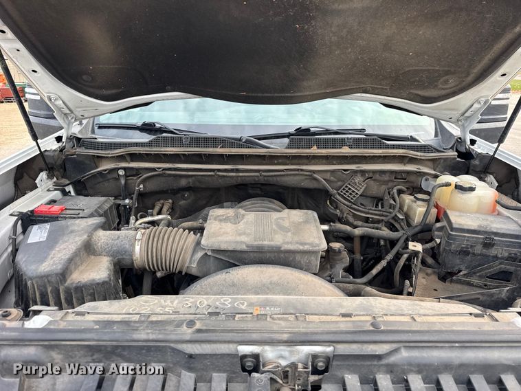 image for item ER0292 2020 Chevrolet Silverado 2500HD Crew Cab pickup truck