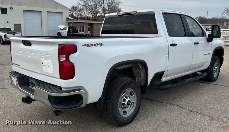 image for item ER0293 2020 Chevrolet Silverado 2500HD Crew Cab pickup truck