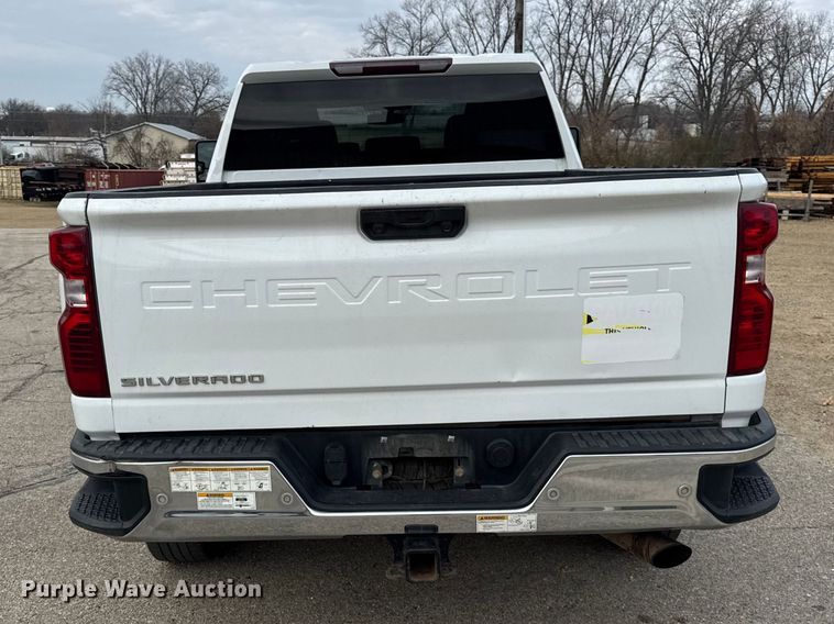 image for item ER0293 2020 Chevrolet Silverado 2500HD Crew Cab pickup truck