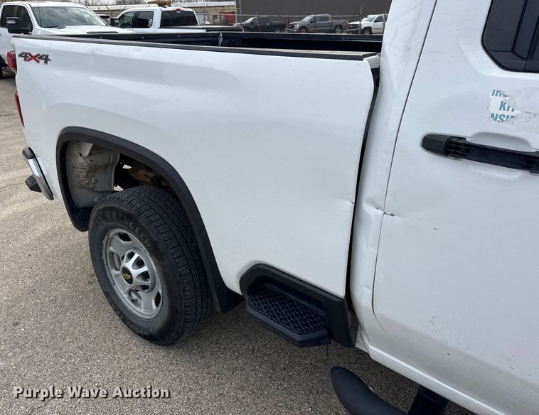 image for item ER0293 2020 Chevrolet Silverado 2500HD Crew Cab pickup truck