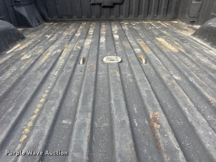 image for item ER0293 2020 Chevrolet Silverado 2500HD Crew Cab pickup truck