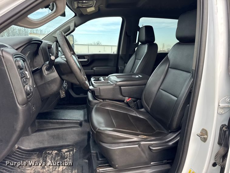 image for item ER0293 2020 Chevrolet Silverado 2500HD Crew Cab pickup truck