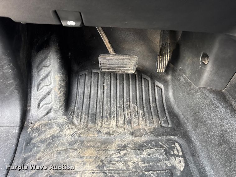 image for item ER0293 2020 Chevrolet Silverado 2500HD Crew Cab pickup truck