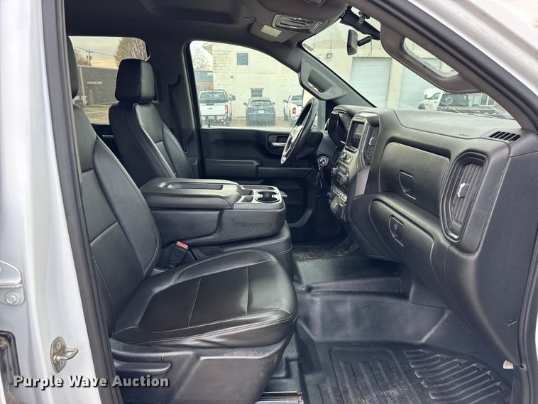 image for item ER0293 2020 Chevrolet Silverado 2500HD Crew Cab pickup truck