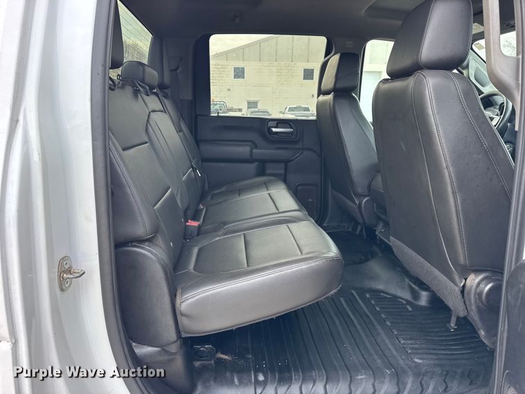 image for item ER0293 2020 Chevrolet Silverado 2500HD Crew Cab pickup truck