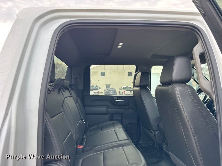 image for item ER0293 2020 Chevrolet Silverado 2500HD Crew Cab pickup truck