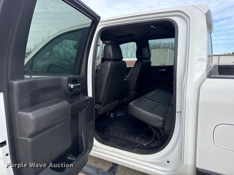 image for item ER0293 2020 Chevrolet Silverado 2500HD Crew Cab pickup truck