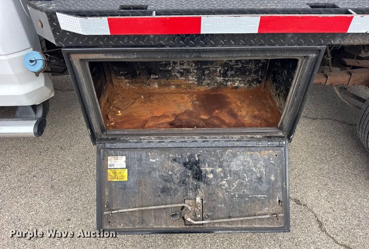 image for item ER0294 2014 RAM 5500 flatbed truck