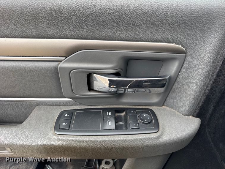 image for item ER0294 2014 RAM 5500 flatbed truck