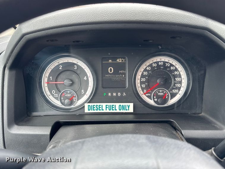 image for item ER0294 2014 RAM 5500 flatbed truck