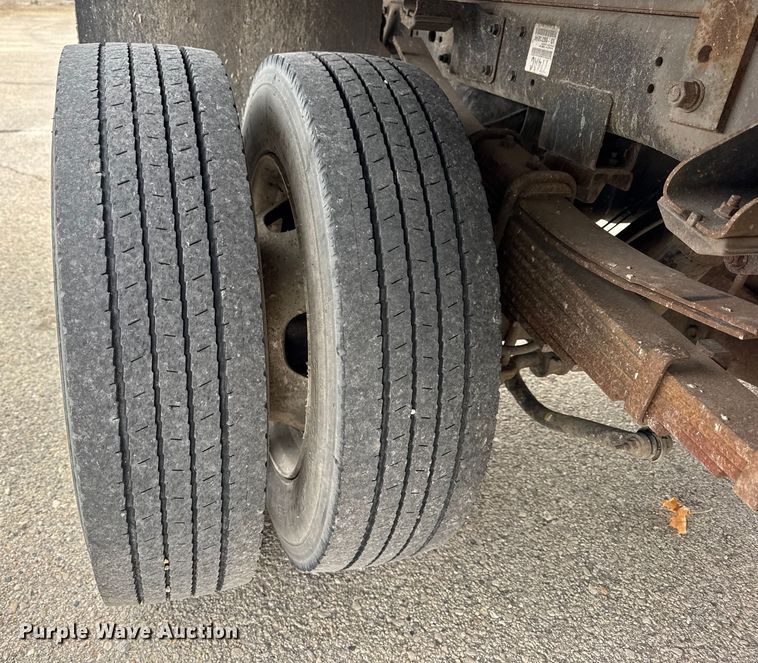 image for item ER0294 2014 RAM 5500 flatbed truck