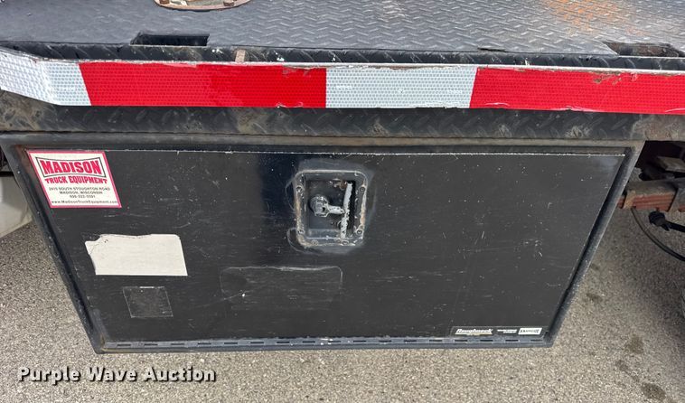 image for item ER0295 2013 RAM 5500 flatbed truck