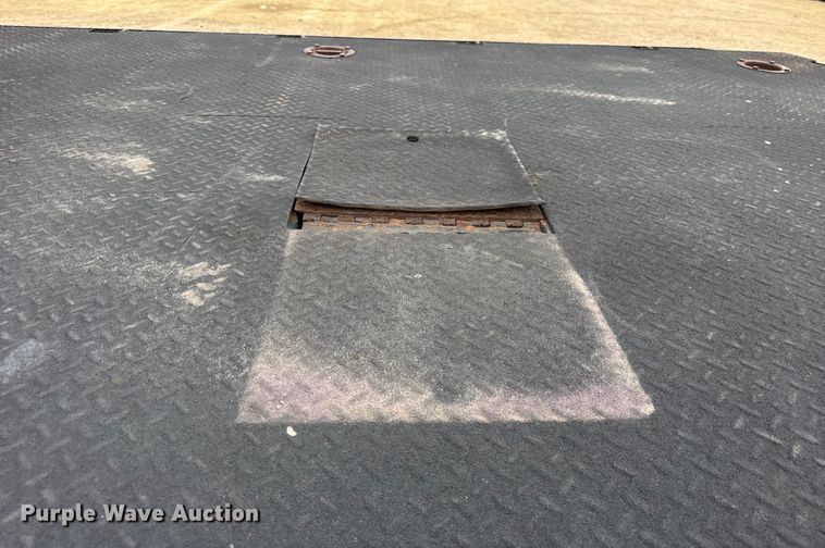 image for item ER0295 2013 RAM 5500 flatbed truck