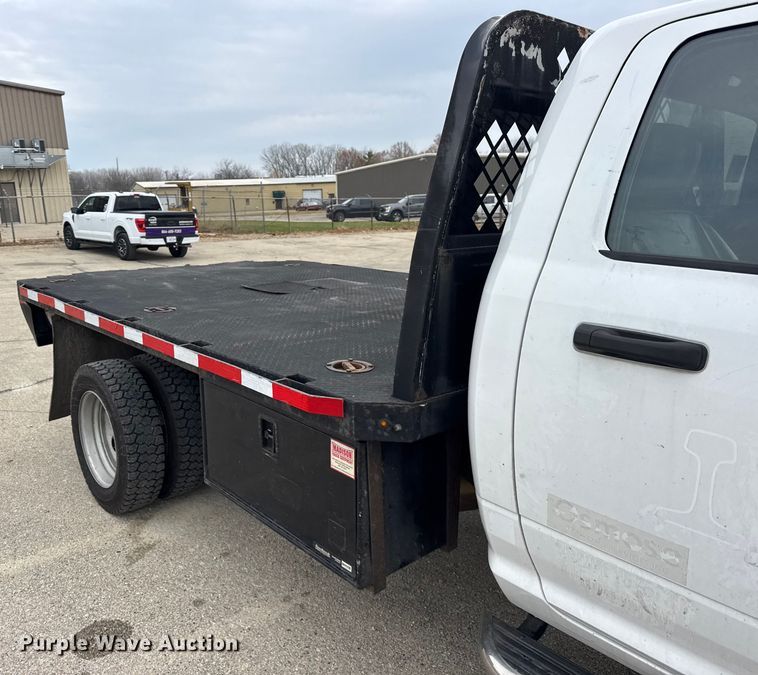 image for item ER0295 2013 RAM 5500 flatbed truck