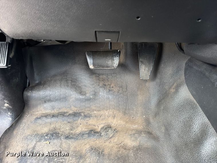 image for item ER0295 2013 RAM 5500 flatbed truck