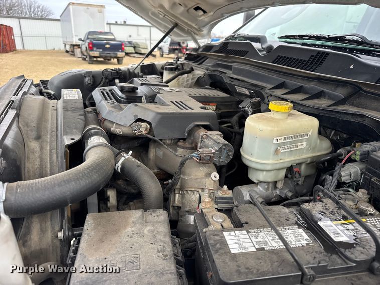 image for item ER0295 2013 RAM 5500 flatbed truck