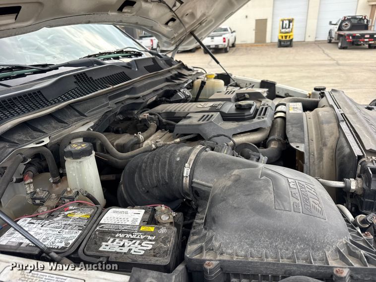 image for item ER0295 2013 RAM 5500 flatbed truck