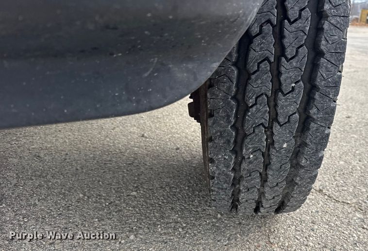 image for item ER0295 2013 RAM 5500 flatbed truck