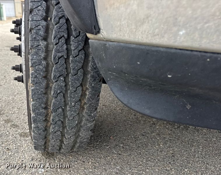 image for item ER0295 2013 RAM 5500 flatbed truck