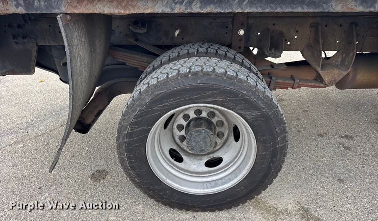 image for item ER0295 2013 RAM 5500 flatbed truck