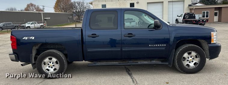 image for item ER0296 2011 Chevrolet Silverado 1500 Crew Cab pickup truck