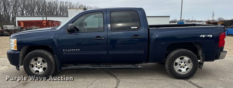 image for item ER0296 2011 Chevrolet Silverado 1500 Crew Cab pickup truck