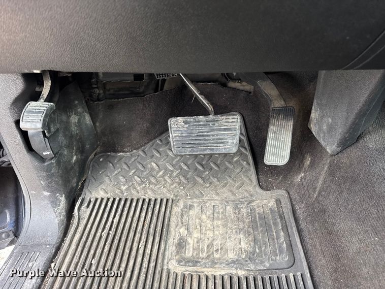 image for item ER0296 2011 Chevrolet Silverado 1500 Crew Cab pickup truck