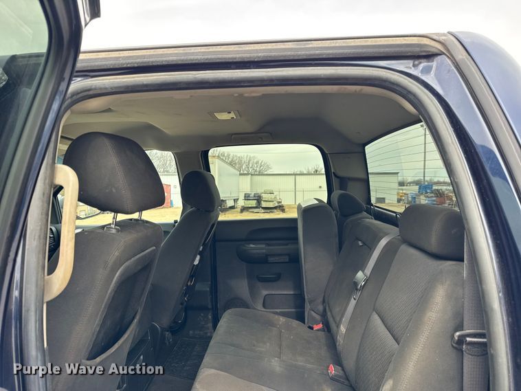 image for item ER0296 2011 Chevrolet Silverado 1500 Crew Cab pickup truck