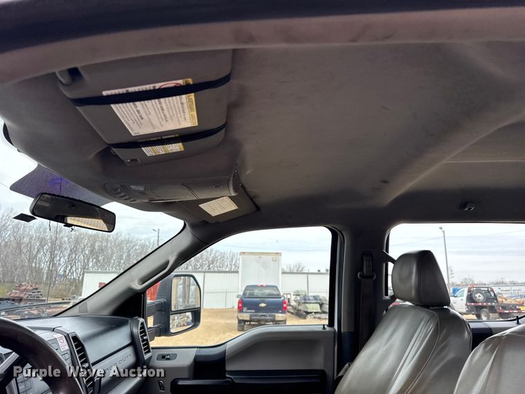 image for item ER0297 2019 Ford F250 Super Duty XL Crew Cab pickup truck