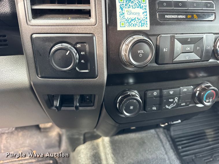 image for item ER0297 2019 Ford F250 Super Duty XL Crew Cab pickup truck