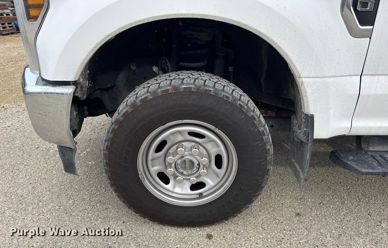 image for item ER0297 2019 Ford F250 Super Duty XL Crew Cab pickup truck