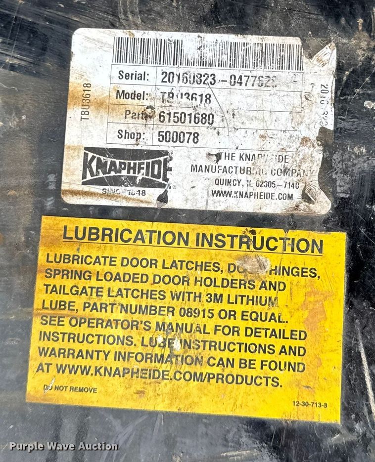 image for item ER0298 2016 Chevrolet Silverado 3500HD flatbed pickup truck