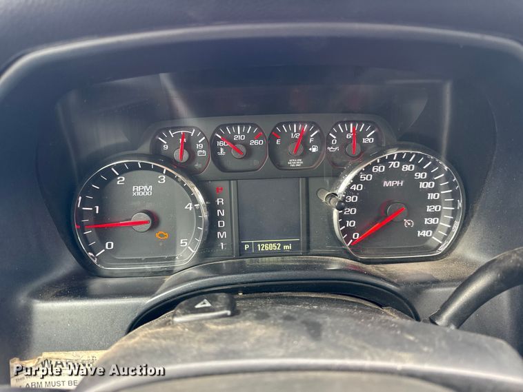 image for item ER0298 2016 Chevrolet Silverado 3500HD flatbed pickup truck